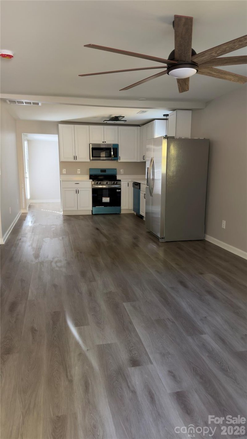 15 Groves St, Cramerton, NC 28032