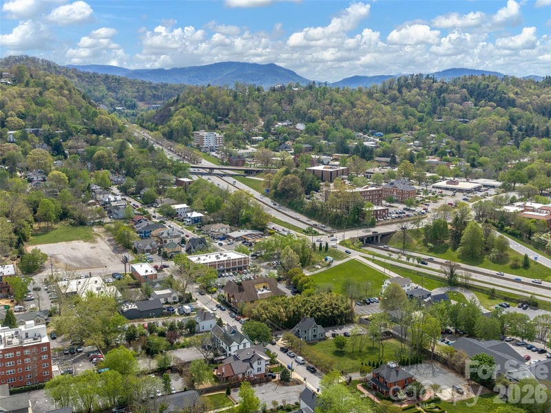 9999 Clayton St, Asheville, NC 28801