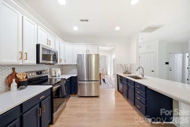 16214 Grafham Cir, Huntersville, NC 28078