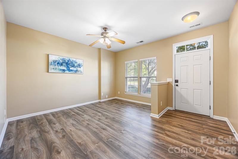 128 Autumn Falls Dr, Lake Wylie, SC 29710
