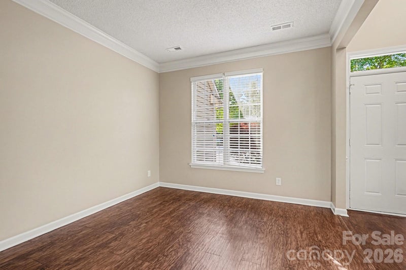 6817 Reedy Creek Rd, Charlotte, NC 28215