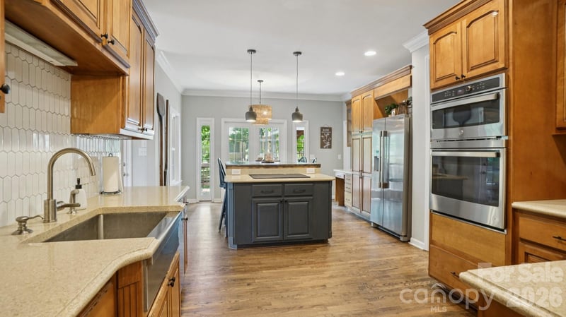 5212 Shannamara Dr, Matthews, NC 28104