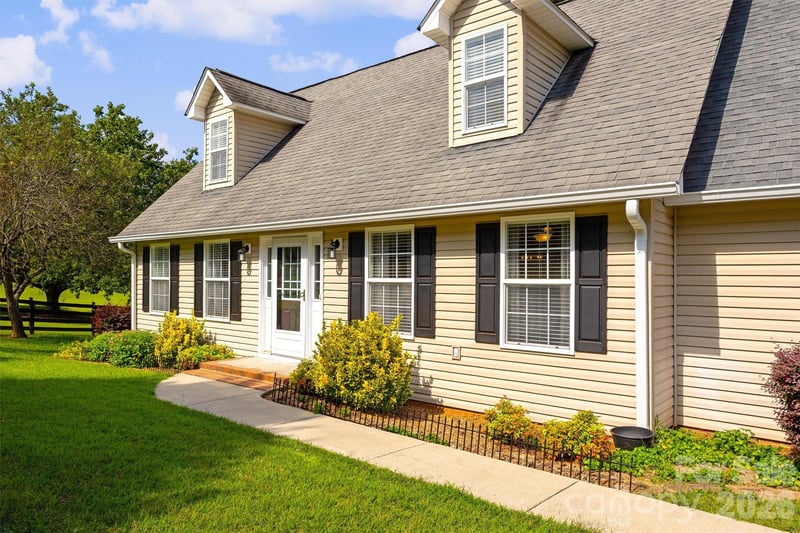 5763 S Highway 97 Hw, Hickory Grove, SC 29717