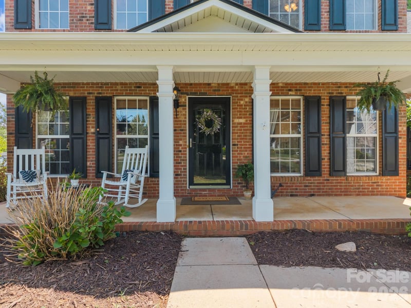 125 Sundown Cove Dr, Mooresville, NC 28117