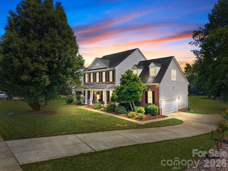 125 Sundown Cove Dr, Mooresville, NC 28117