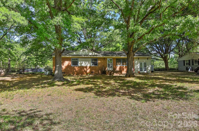 2513 Carroll St, Monroe, NC 28110