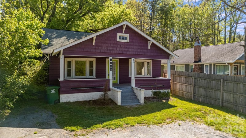 1148 Charlotte Hw, Fairview, NC 28730