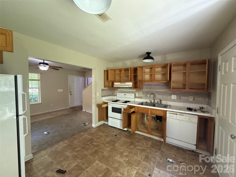 2805 Kendrick Dr, Charlotte, NC 28214
