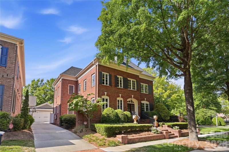 3343 Indian Meadows Ln, Charlotte, NC 28210