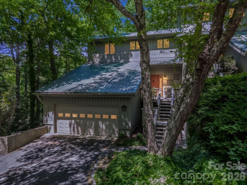 135 Mountain Village Blvd #2005, Lake Lure, NC 28746
