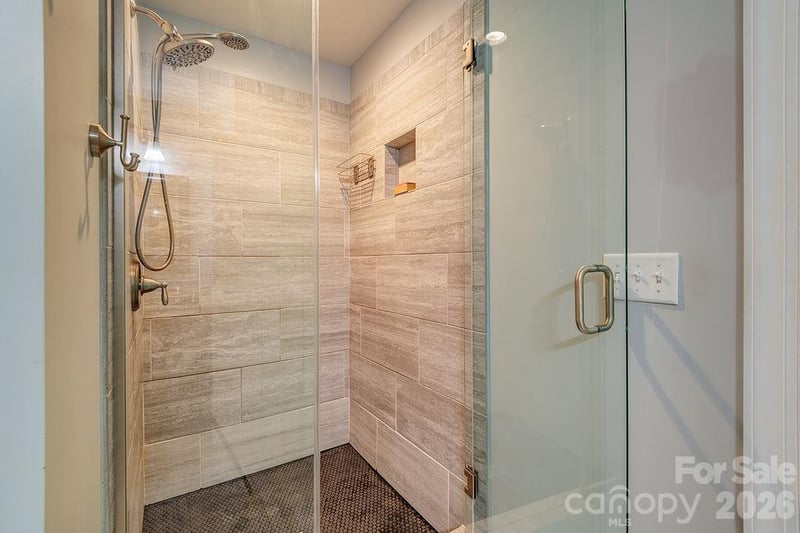 20 Plemmons St, Asheville, NC 28806
