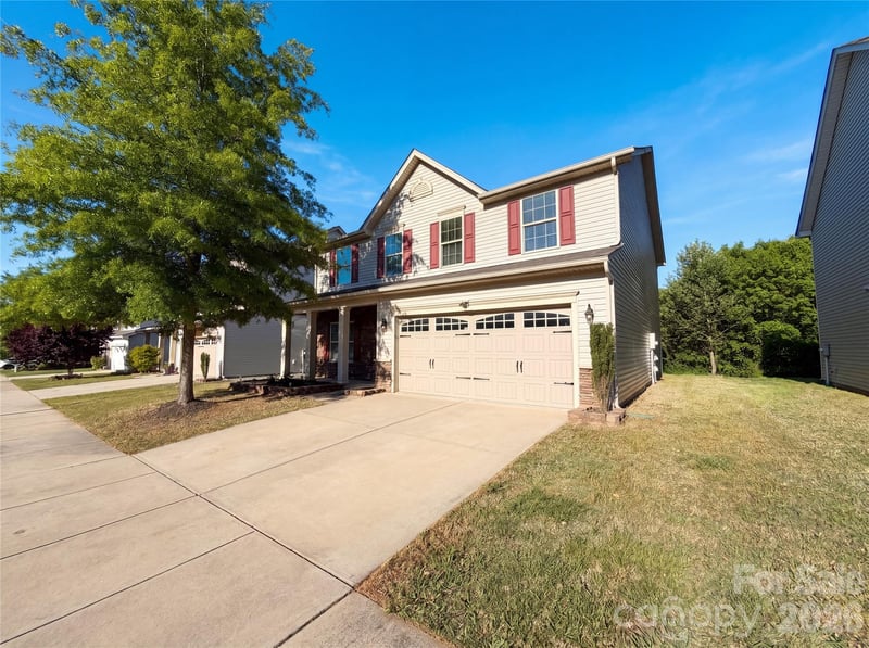 1303 Farm Branch Dr, Concord, NC 28027