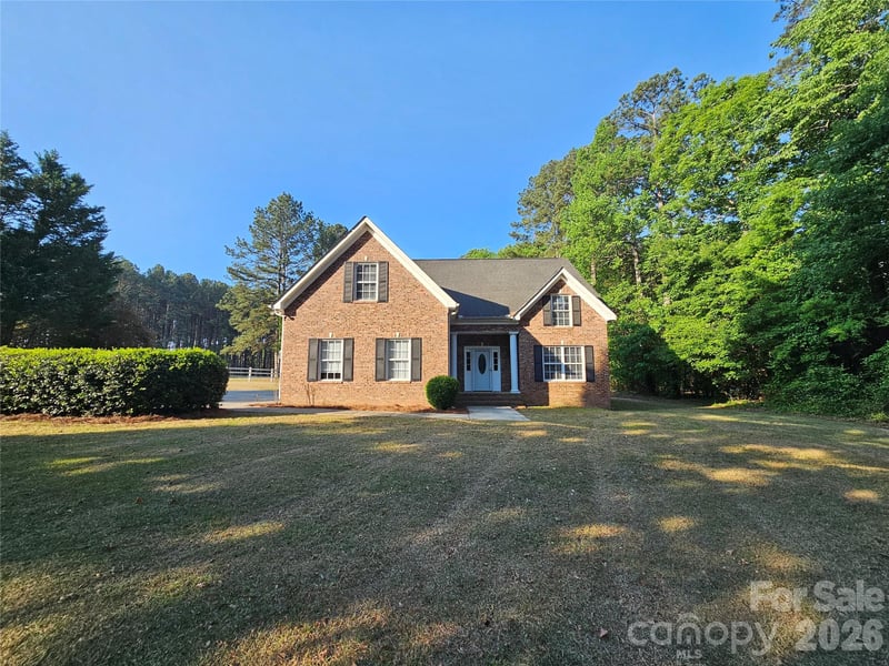 2843 Lakeshore Dr, Chester, SC 29706