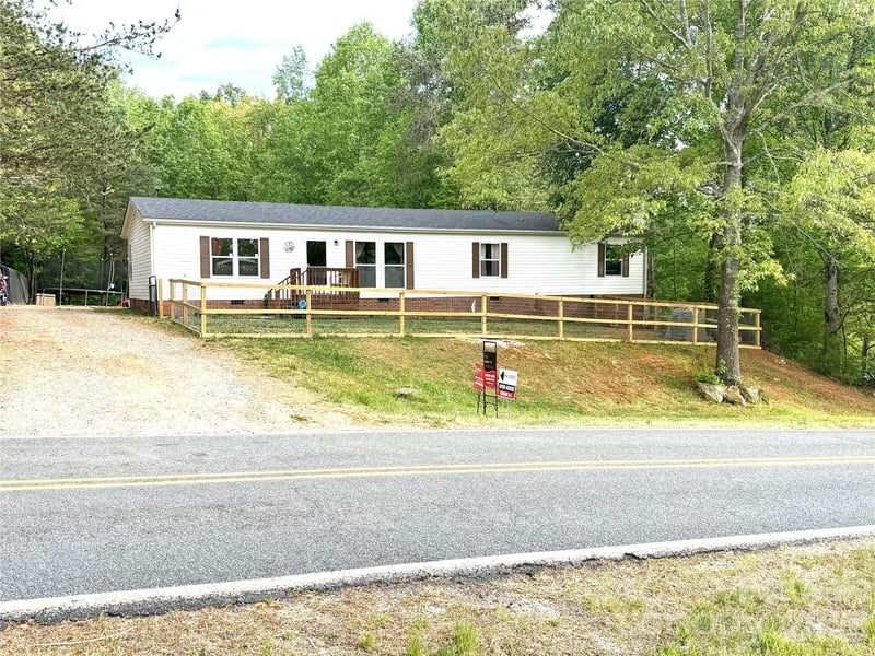 929 Brookhaven Rd, Statesville, NC 28625