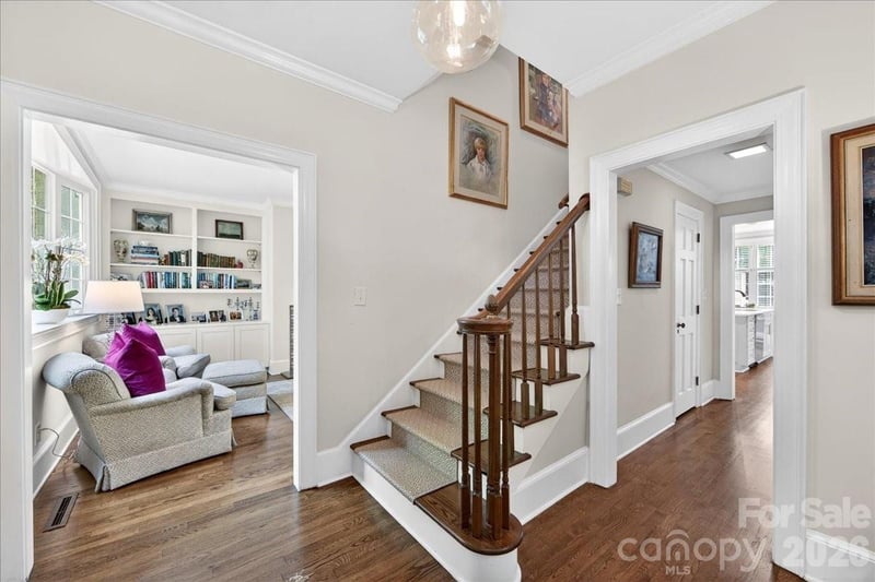 202 Perrin Pl, Charlotte, NC 28207