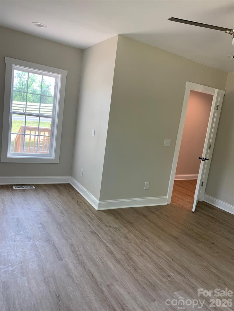 603 Hogan Farm Rd, Seagrove, NC 27341