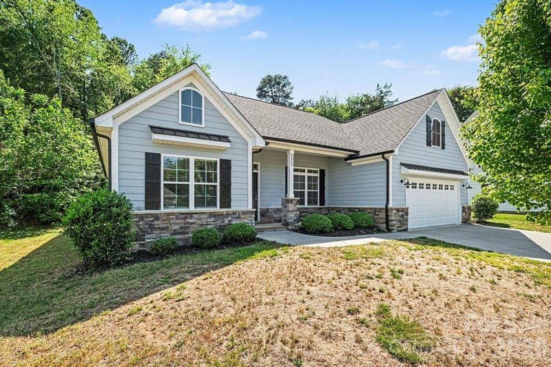 2660 Poplar Cove Dr, Concord, NC 28027