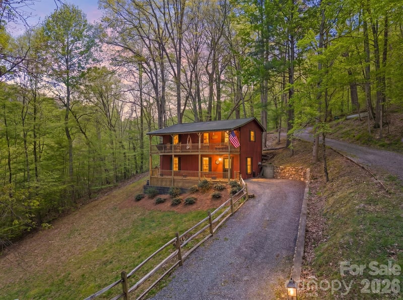 149 Greentree Ln, Canton, NC 28716