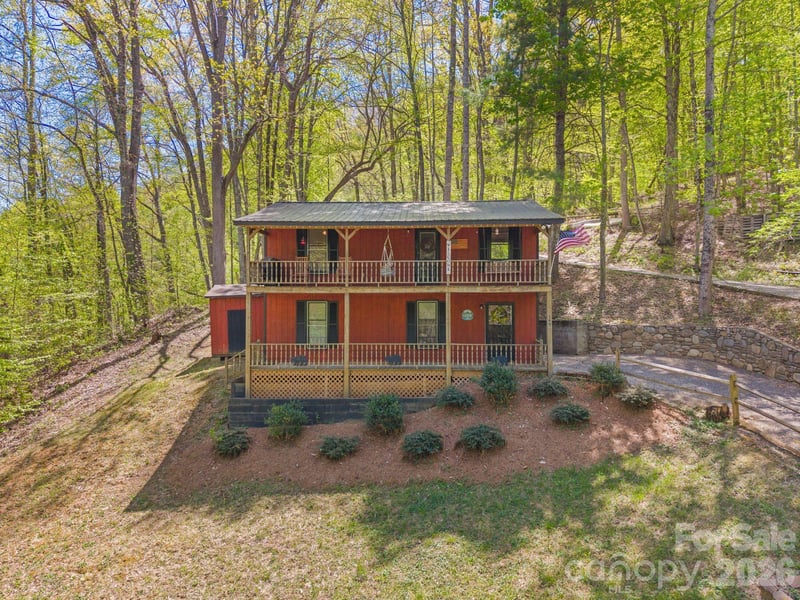 149 Greentree Ln, Canton, NC 28716