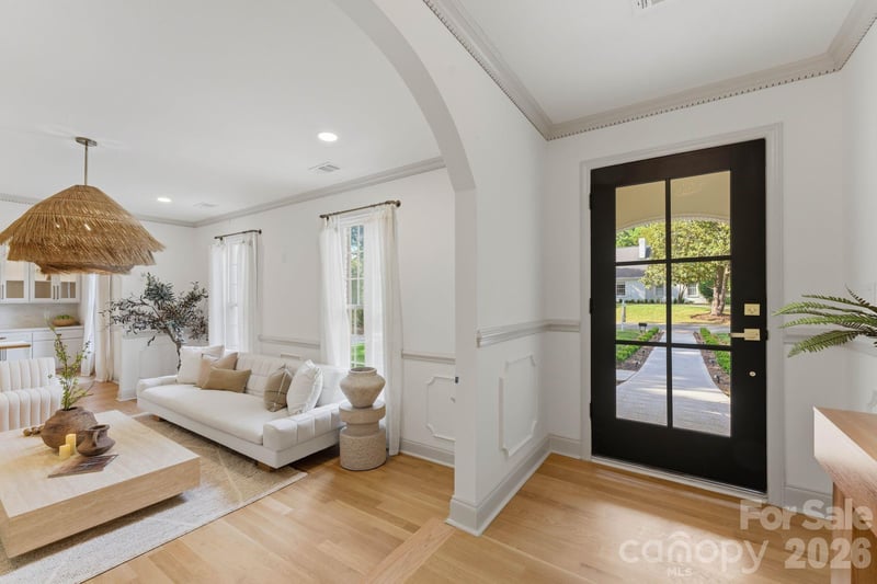 2823 Wickersham Rd, Charlotte, NC 28211