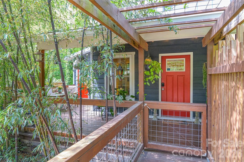 149 State St, Asheville, NC 28806