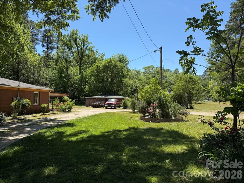 2301 Eva Dr, Concord, NC 28027
