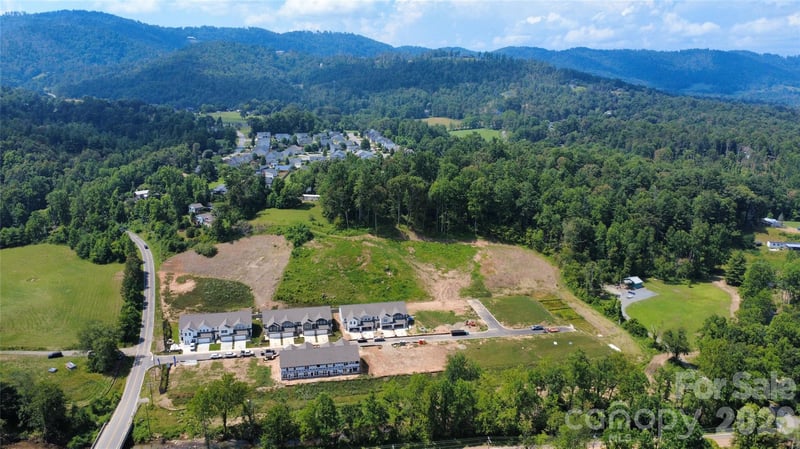 125 Sugg Trl, Weaverville, NC 28787