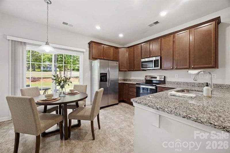 324 Zocalo Dr, Gastonia, NC 28056