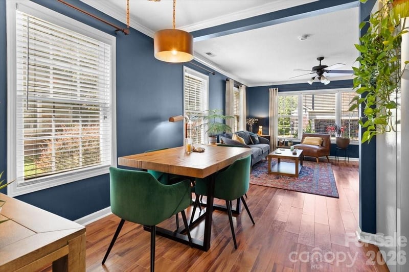 92 Rotunda Cir, Asheville, NC 28806