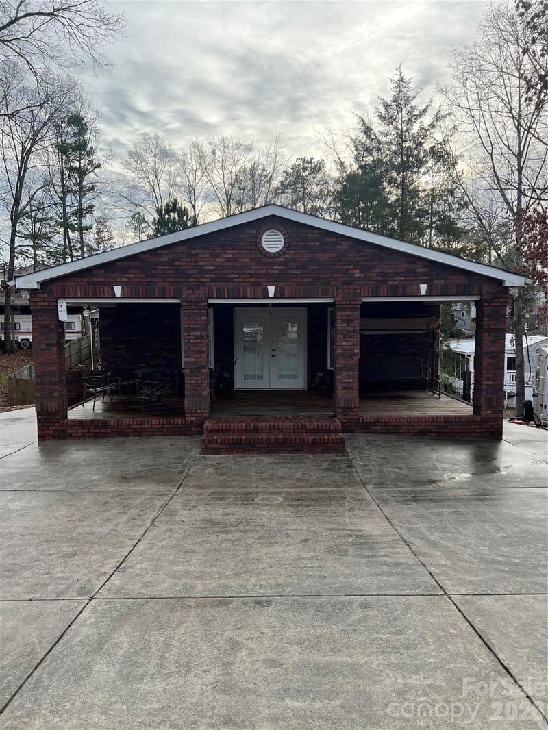 129 Twin Bluff Trl, Mount Gilead, NC 27306