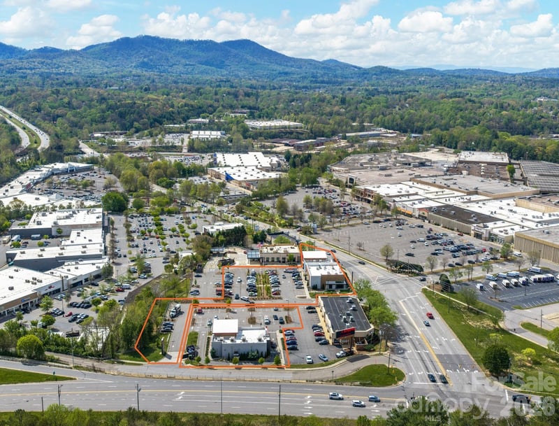 15-40 Peaks Center Ln, Asheville, NC 28805