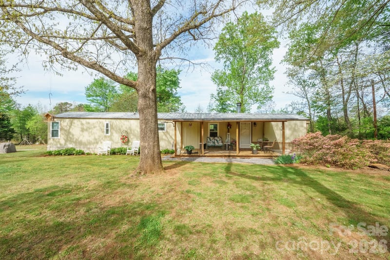 4021 26th Street Ct, Hickory, NC 28601