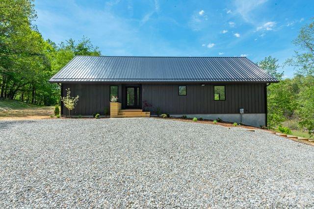 57 Mezzo Cv, Asheville, NC 28804