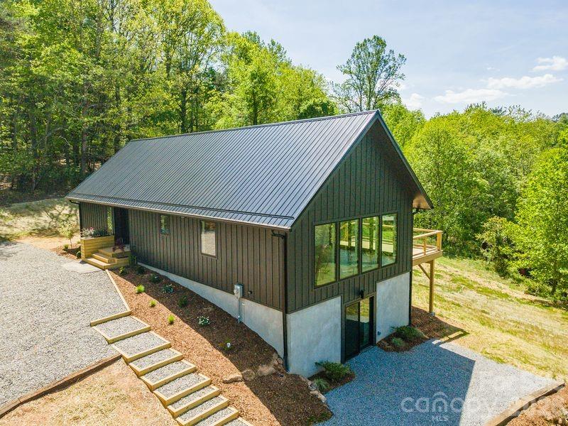 57 Mezzo Cv, Asheville, NC 28804