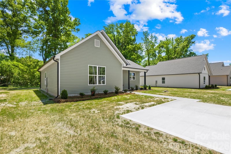 725 Clarinda St, Rock Hill, SC 29730