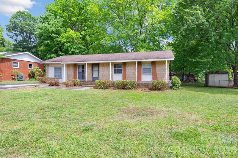308 Club View Ln, Matthews, NC 28105