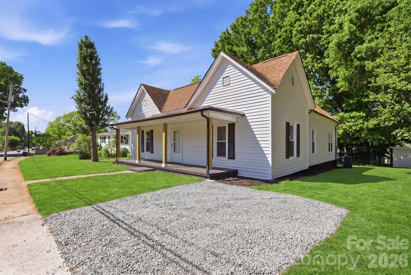 630 Davis Ave, Newton, NC 28658