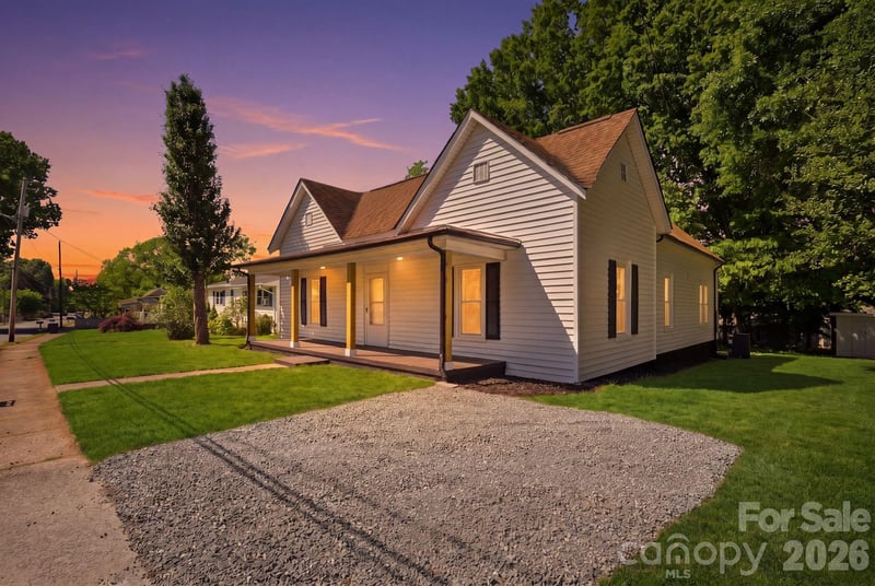 630 Davis Ave, Newton, NC 28658