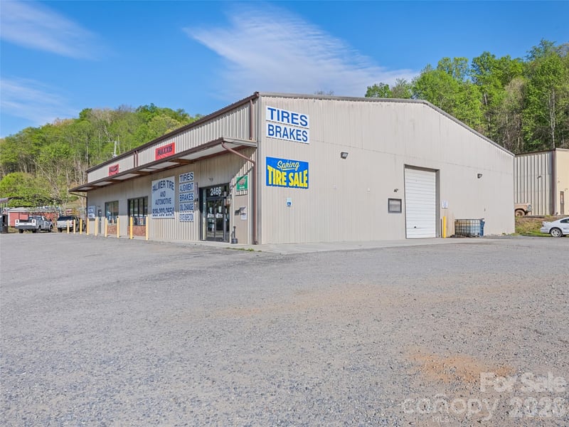 2466 Dellwood Rd, Waynesville, NC 28786