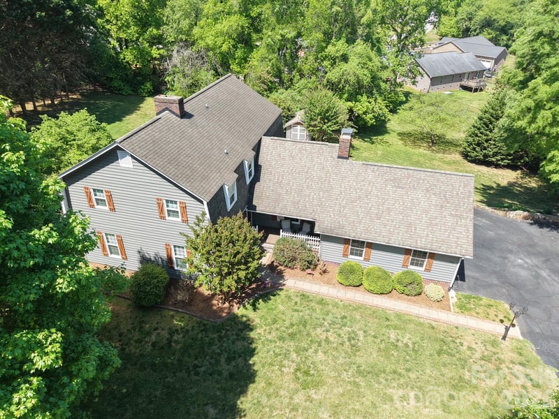 204 Brentwood Dr, Maiden, NC 28650
