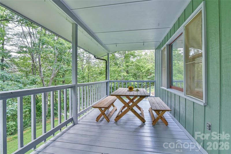 10 Gentry Branch Rd, Weaverville, NC 28787