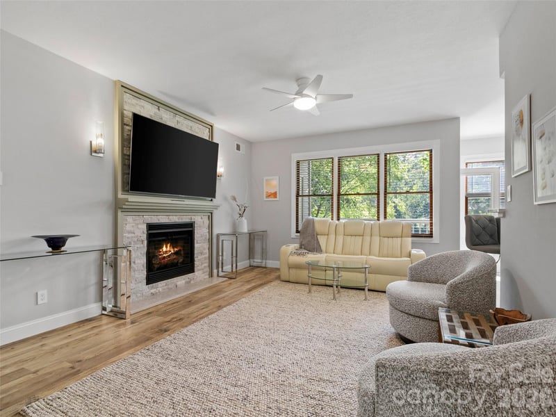 220 Stoney Falls Loop #1 B2, Burnsville, NC 28714