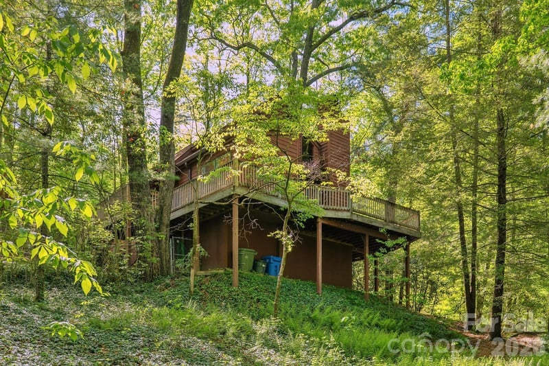 98 Skyline Dr, Hendersonville, NC 28791
