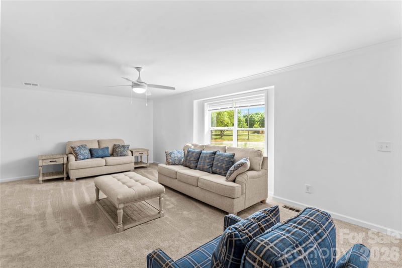 6028 Bridges St, Catawba, NC 28609