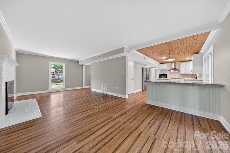 7942 Surreywood Pl, Charlotte, NC 28270