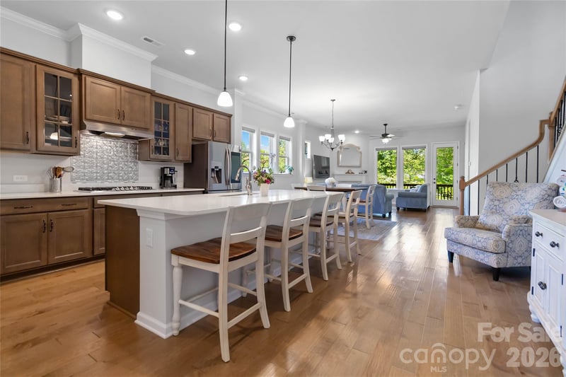 1124 Greenbridge Dr, Matthews, NC 28105