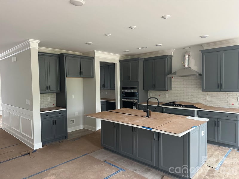 2229 Tabor Rd, Sherrills Ford, NC 28673