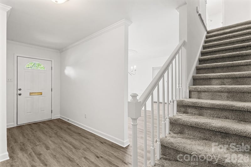 6748 Constitution Ln, Charlotte, NC 28210