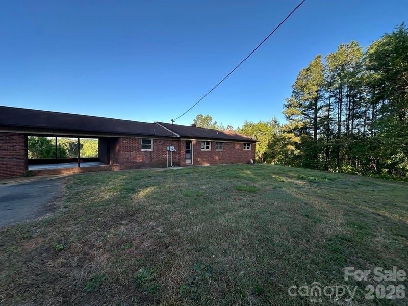 280 Mcduffie Ct, Taylorsville, NC 28681