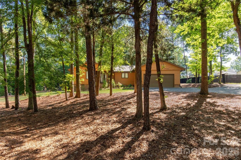 328 Dana Dr, Catawba, SC 29704